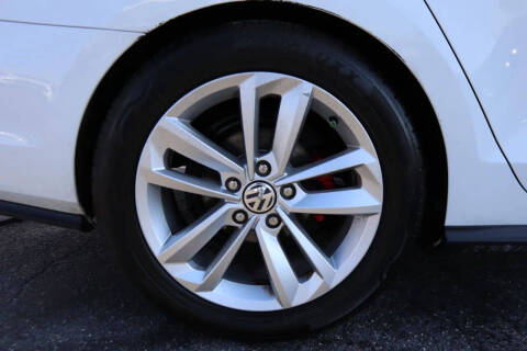 2017 Volkswagen Jetta 2.0T GLI