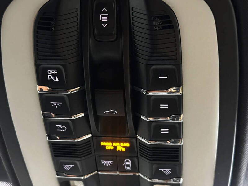 2017 Porsche Cayenne S