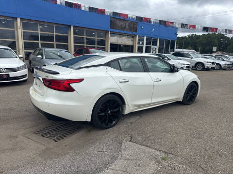 2017 Nissan Maxima 3.5 SR