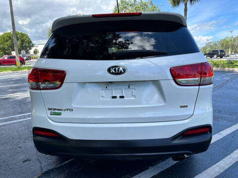 2017 Kia Sorento LX