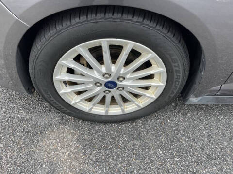 2014 Ford C-MAX Hybrid SE