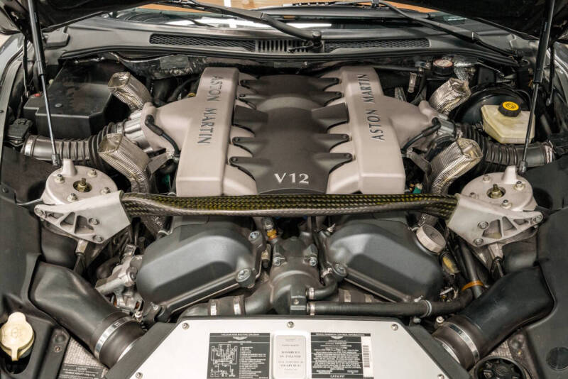 2003 Aston Martin V12 Vanquish