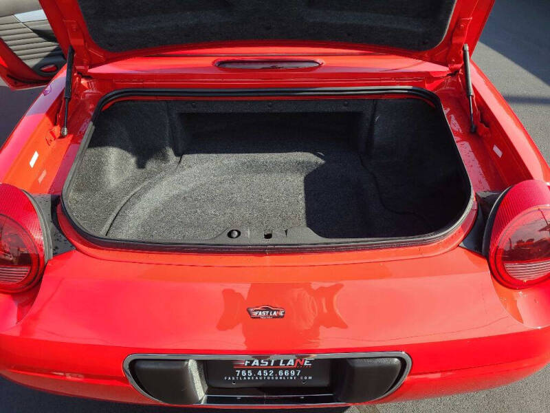 2002 Ford Thunderbird Deluxe