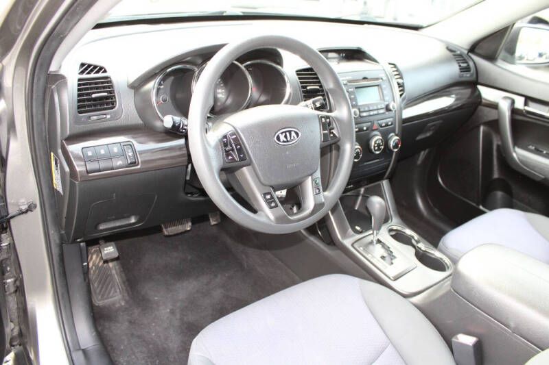 2013 Kia Sorento LX