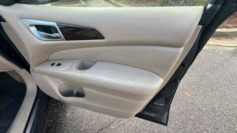 2014 Nissan Pathfinder SL