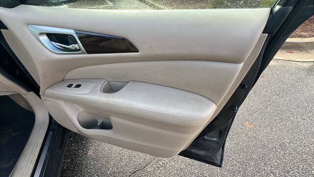 2014 Nissan Pathfinder SL