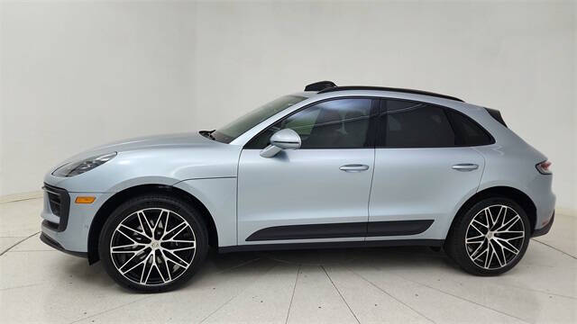 2025 Porsche Macan