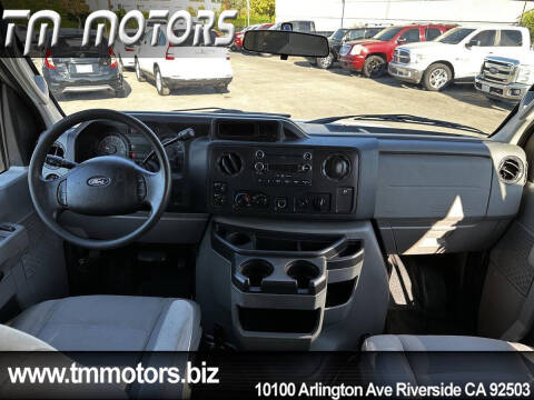 2012 Ford E-Series E-350 SD XLT