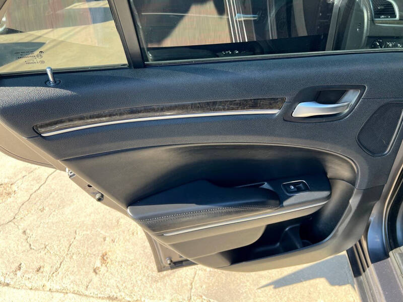2014 Chrysler 300 C