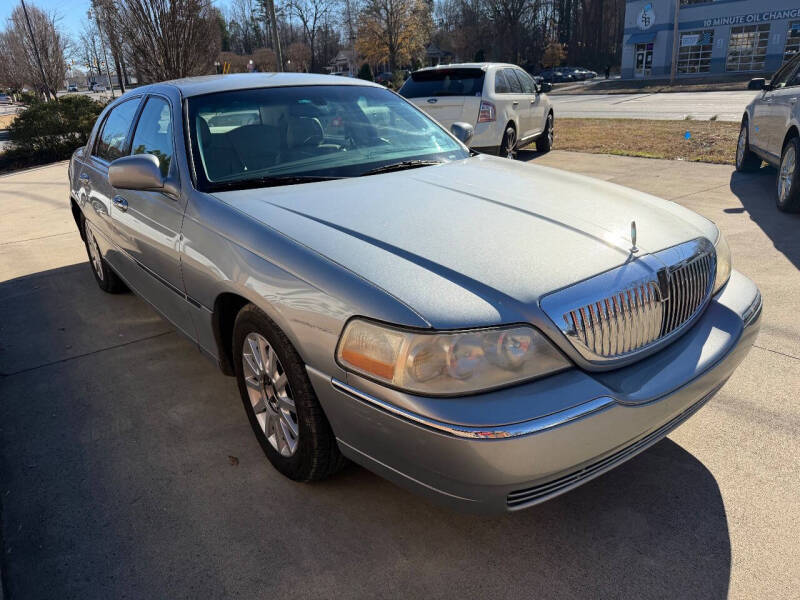 2006 Lincoln Town Car Signature