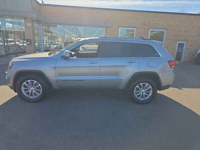 2021 Jeep Grand Cherokee Laredo E's photo