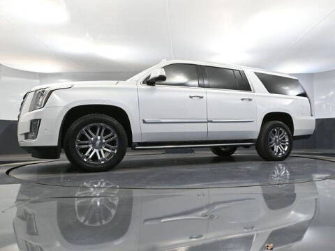 2017 Cadillac Escalade ESV Standard