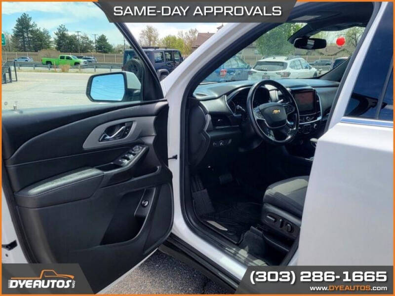 2022 Chevrolet Traverse LT Cloth