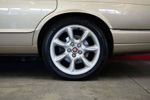 1999 Jaguar XJR
