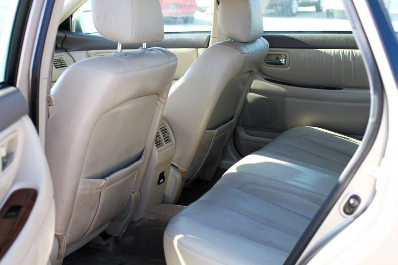 2000 Toyota Avalon XLS