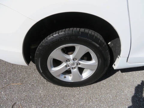 2016 Toyota Sienna LE Mobility 7-Passenger