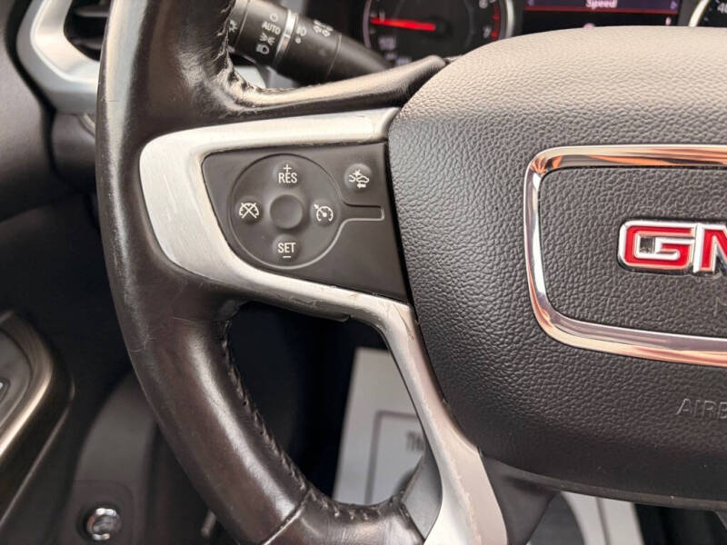 2021 GMC Acadia SLT