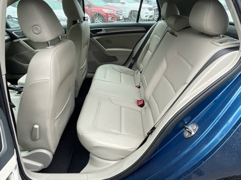 2016 Volkswagen Golf