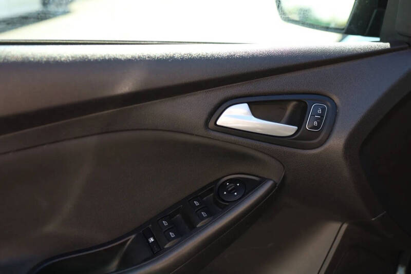 2017 Ford Focus SEL