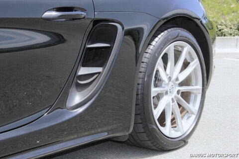 2019 Porsche 718 Cayman