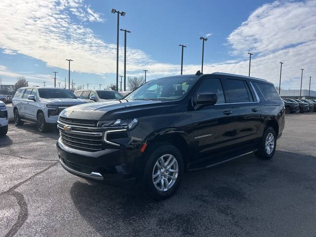 2024 Chevrolet Suburban LT