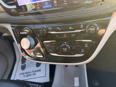 2021 Chrysler Pacifica Hybrid Touring L