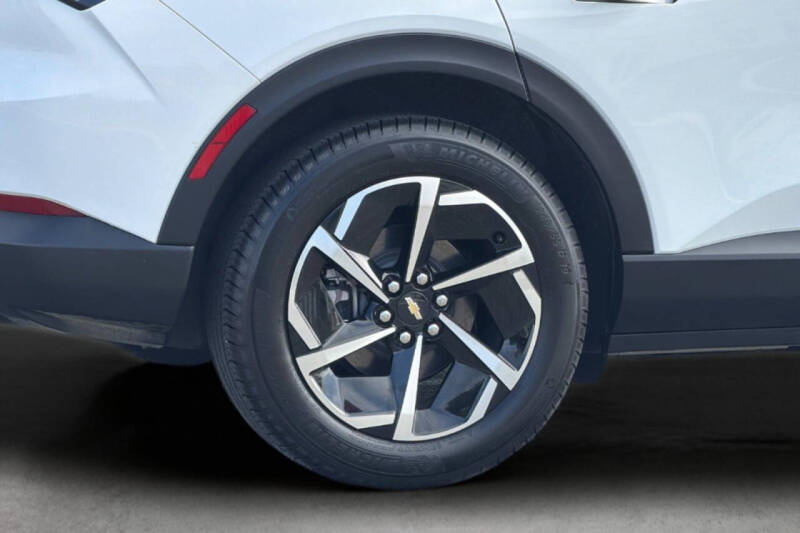 2026 Chevrolet Equinox EV LT 1