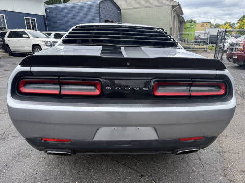 2018 Dodge Challenger SXT