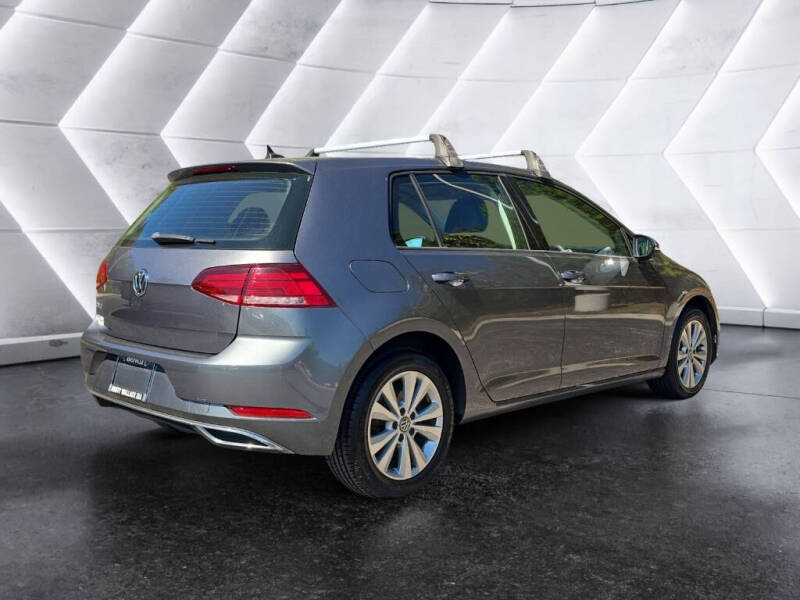 2021 Volkswagen Golf TSI