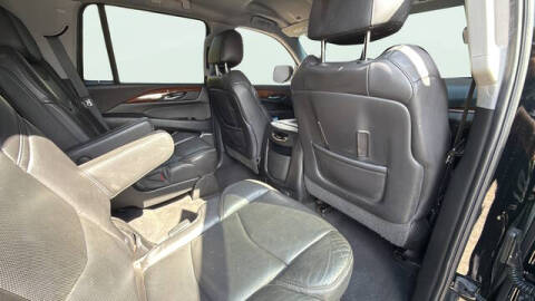 2018 Cadillac Escalade Standard