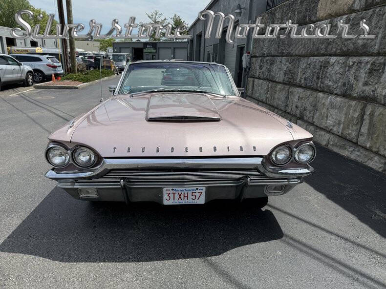 1964 Ford Thunderbird