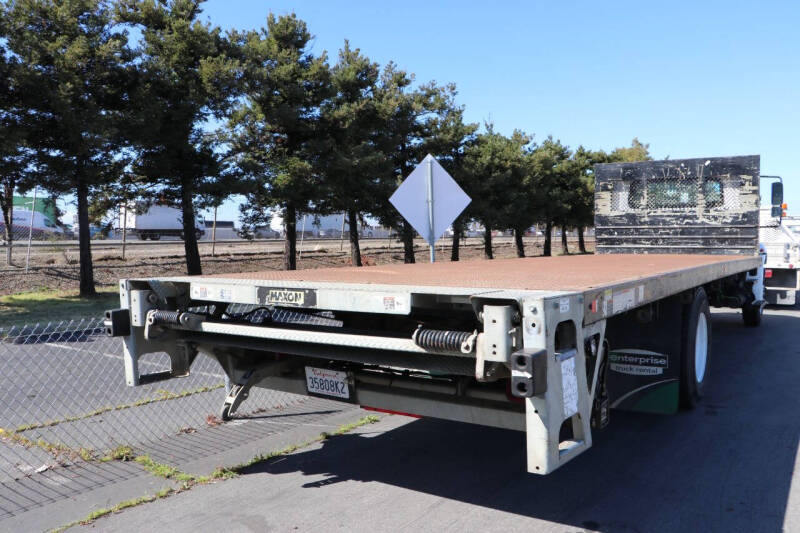 2019 International DuraStar 4300