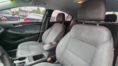 2019 Chevrolet Cruze LS