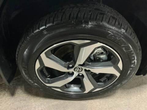 2024 Toyota RAV4 Prime SE