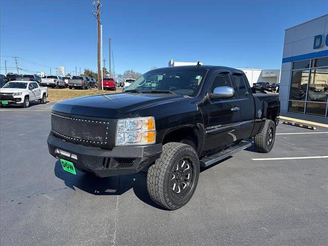 2013 Chevrolet Silverado 1500 for sale at DOW AUTOPLEX in Mineola TX