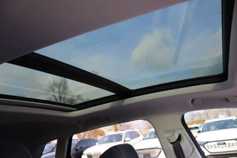 2021 Audi e-tron quattro Premium