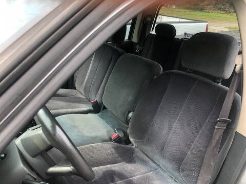 2004 Dodge Ram Pickup 2500