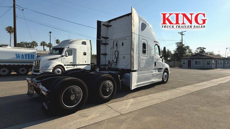 2024 Freightliner Cascadia