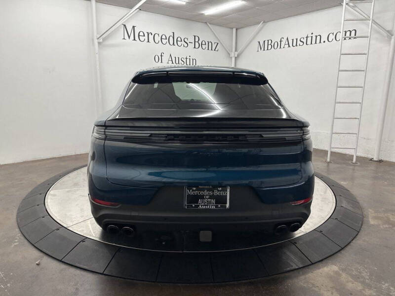 2024 Porsche Cayenne Coupe