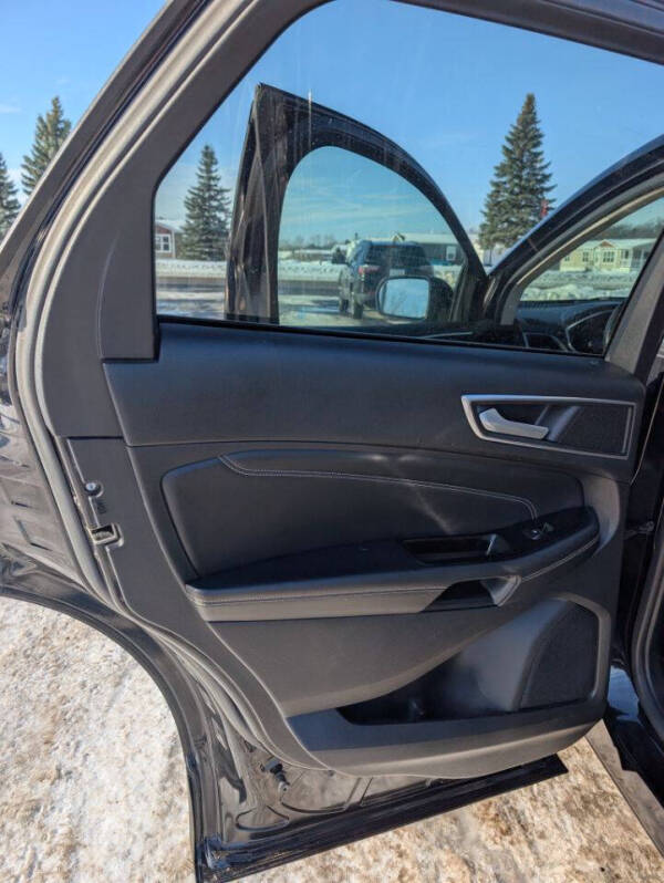 2016 Ford Edge Titanium