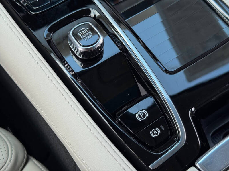 2024 Volvo S90 Recharge T8 Ultimate