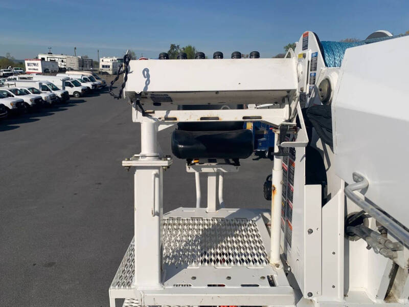 2016 Freightliner M2 106