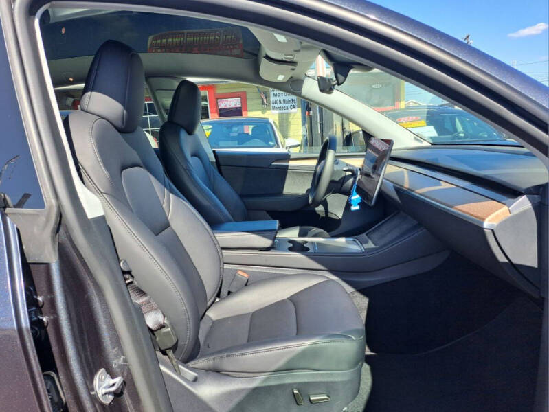 2025 Tesla Model Y Long Range