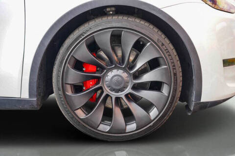 2023 Tesla Model Y Performance