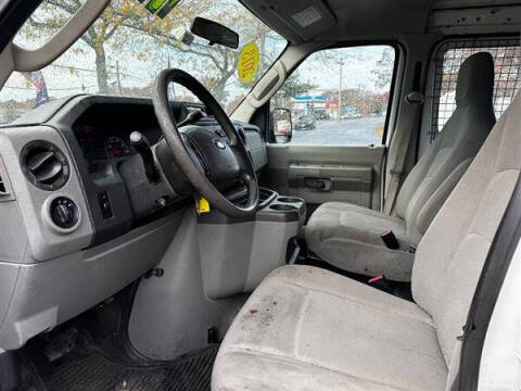 2013 Ford E-Series E-250