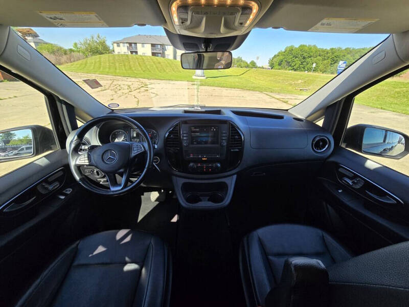 2021 Mercedes-Benz Metris Passenger