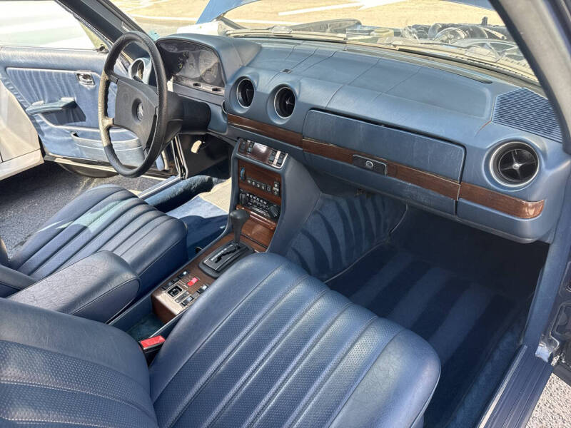 1983 Mercedes-Benz 300-Class 300 D