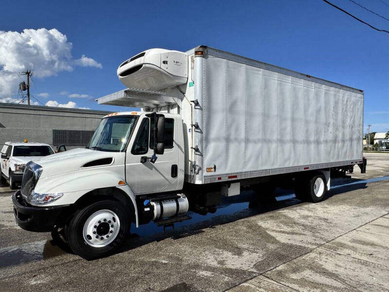 2016 International DuraStar 4300