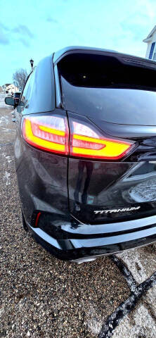 2022 Ford Edge Titanium