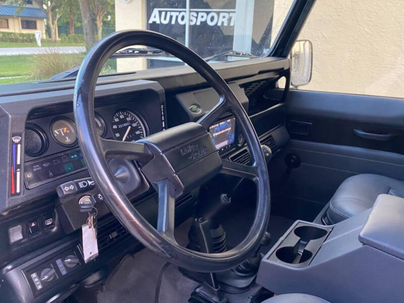 1992 Land Rover Defender